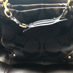 BARELY WORN Coach Bag!